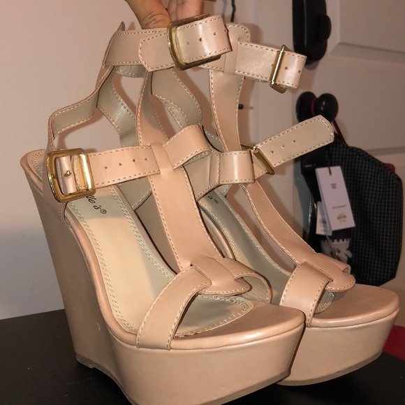 Nude wedges - Picture 1 of 5